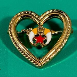 Nice Vintage‎ MASONIC Heart Pin Gold Tone Brooch